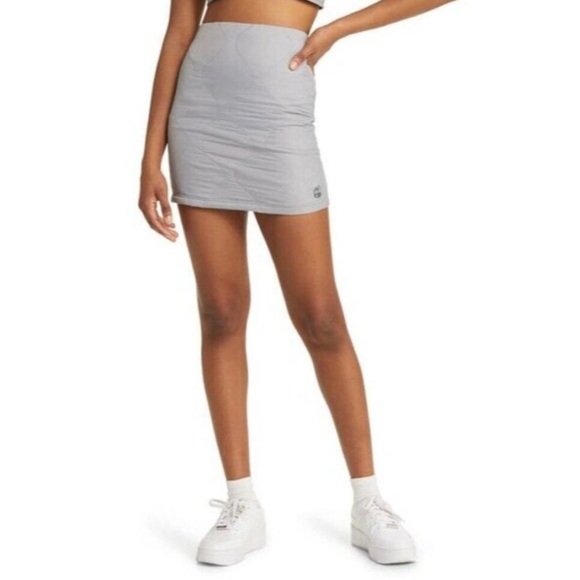 Gray Athletic Quilted Mini Skirt Activewear Running Tennis Sportswear SZ 26 New - Picture 1 of 4